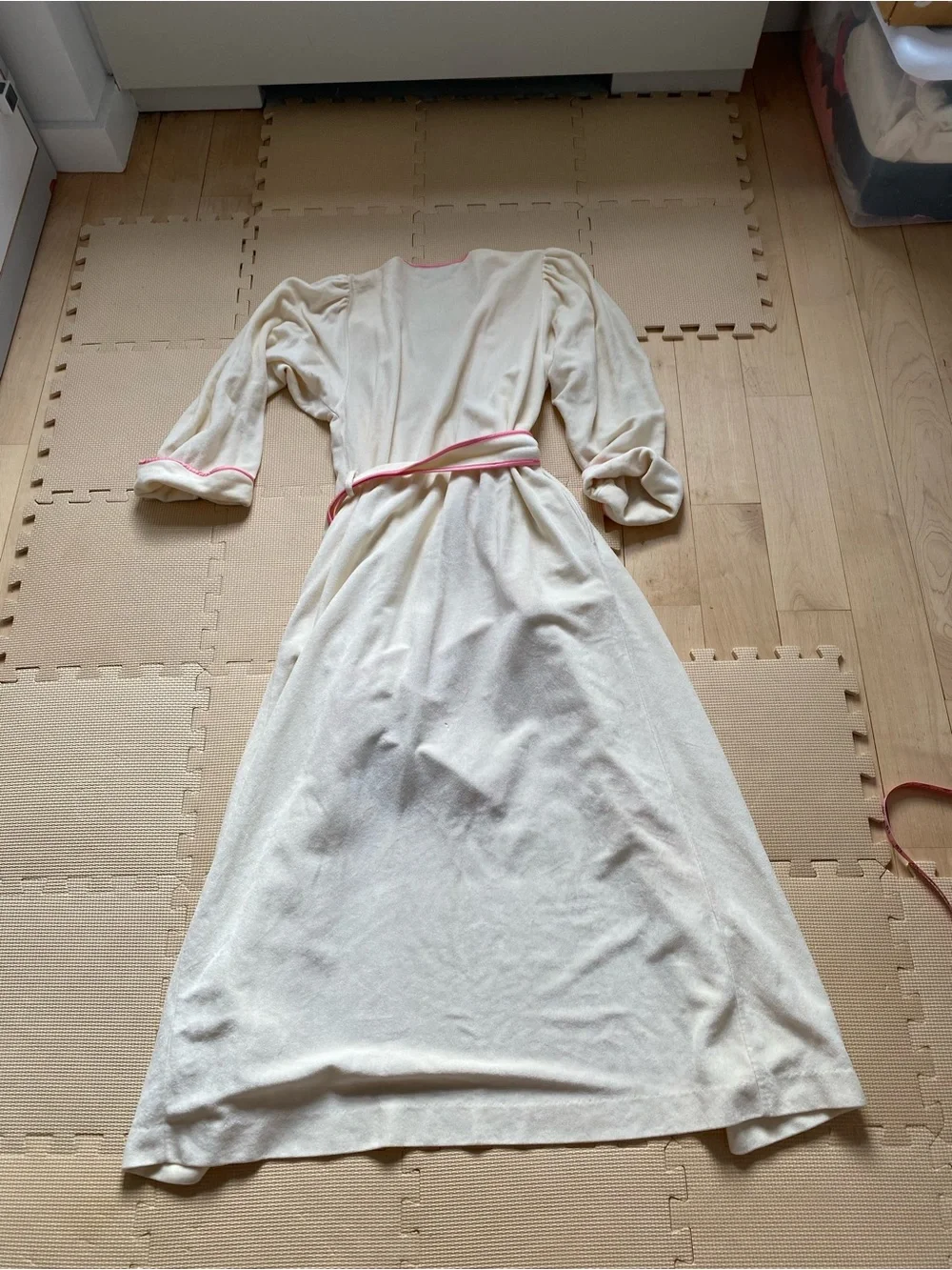 Oscar Dela Renta for Swril Cream Pajama Robe with Pink Trim and Floral Accent